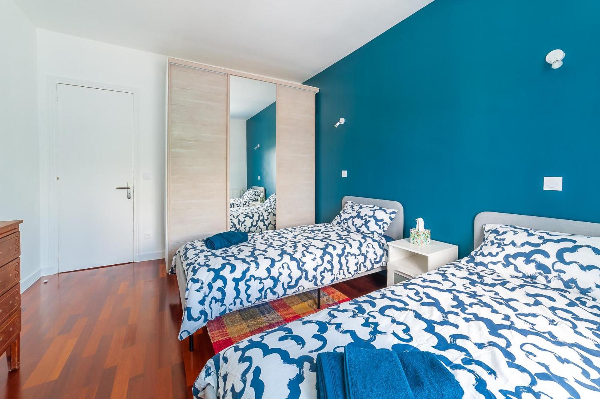 Cosy Modern Apartment - 1 Minute Walk From Train Station Creil Exterior photo
